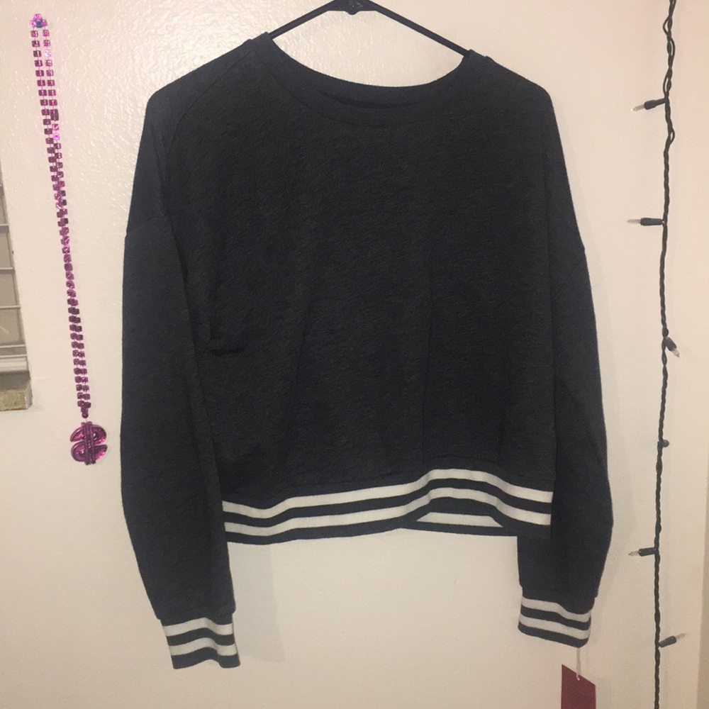 cropped hoodie